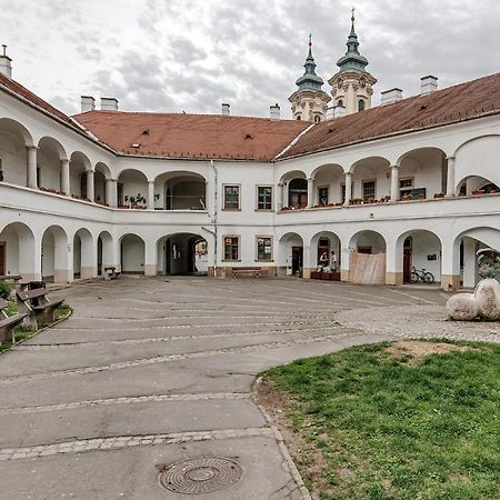 Arany Csillag Apartman Eger Eksteriør billede