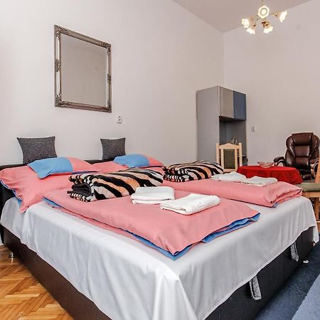 Arany Csillag Apartman Eger Eksteriør billede