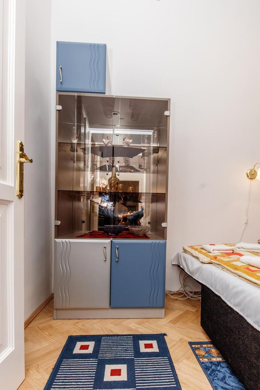 Arany Csillag Apartman Eger Eksteriør billede